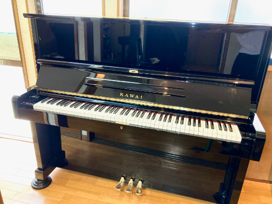 冨井ピアノ工房の中古ピアノ写真