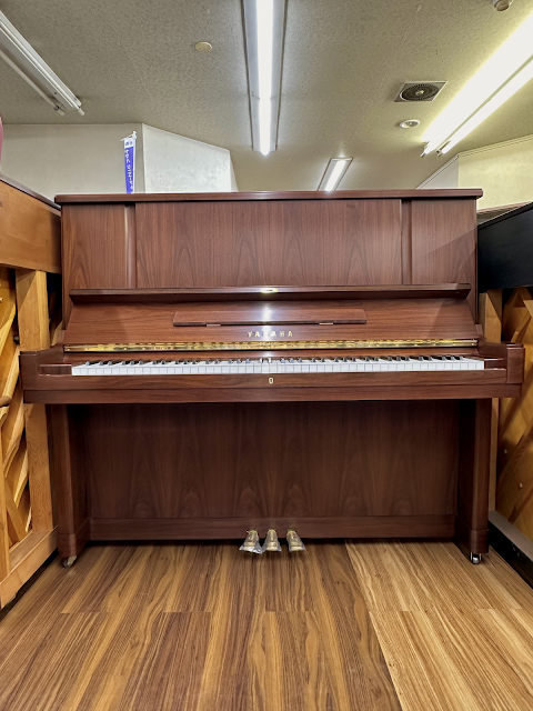 ミリオン楽器の中古ピアノ写真
