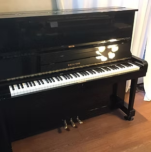 自修浦和音楽館の中古ピアノ写真